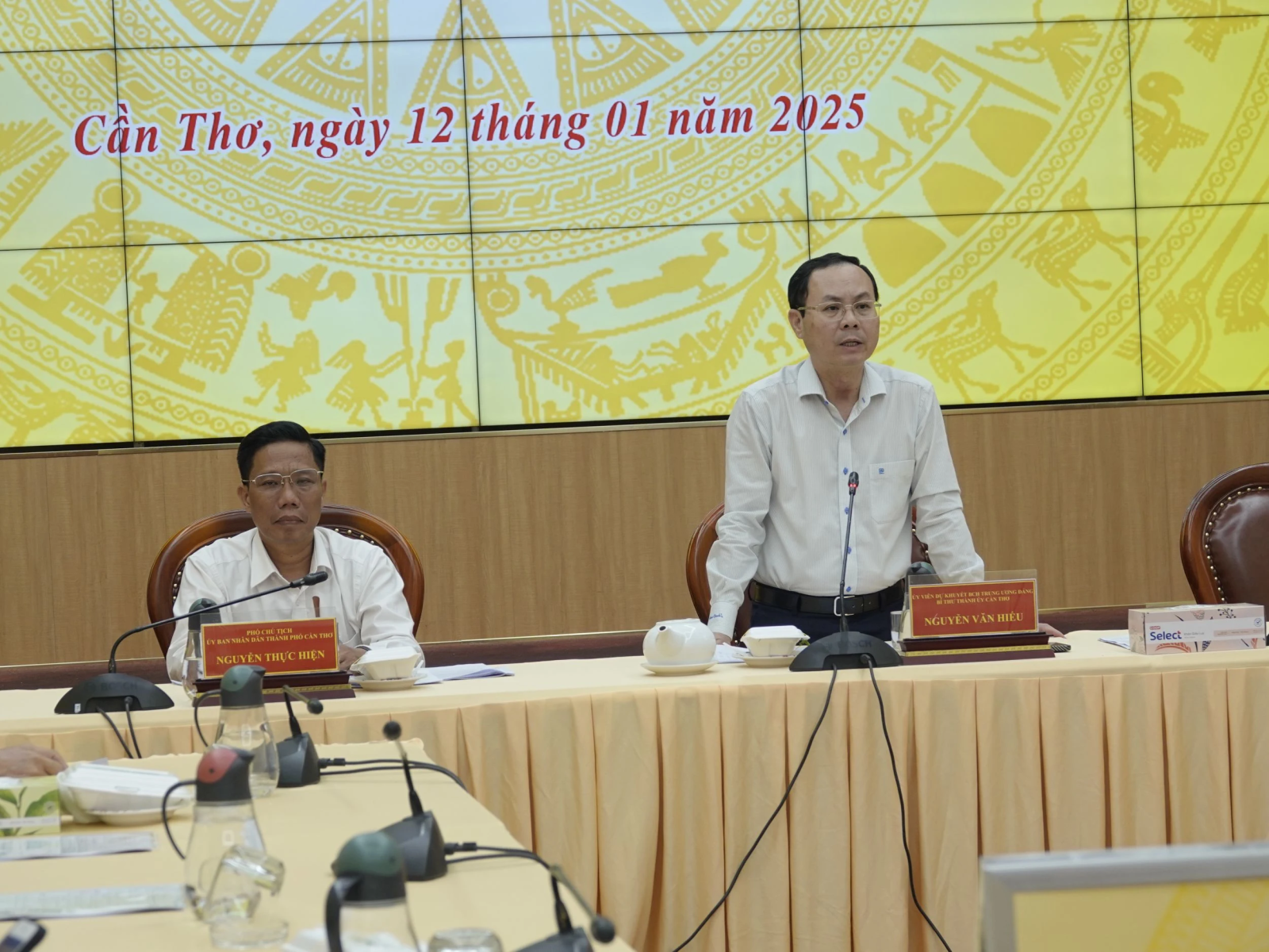 Thủ tướng Phạm Minh Chính chủ trì phiên họp thứ hai của Ban Chỉ đạo Trung ương triển khai xóa nhà tạm, nhà dột nát trên phạm vi cả nước